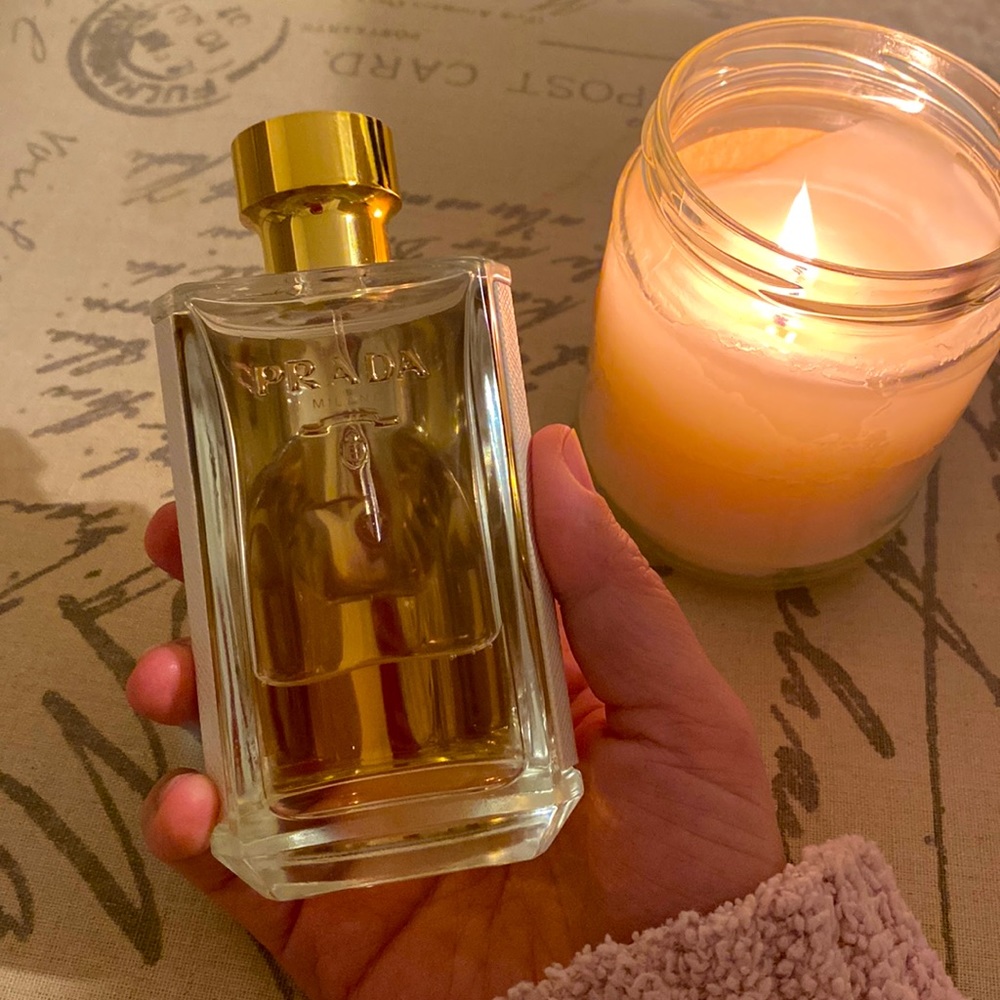 Gorgeous Prada perfume ( LA FEMME )